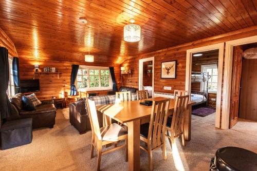 Brenin 3 Bedroom Lodge -Snowdonia