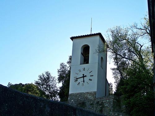附近景點, 多納蒂納達旅館 (Affittacamere Donati Nada) in 卡爾米尼亞諾