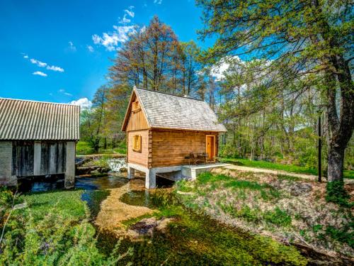 Chalet Plitvice II by Interhome in Vrelo Koreničko
