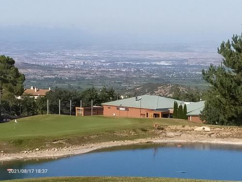 Wood, Wine & Golf