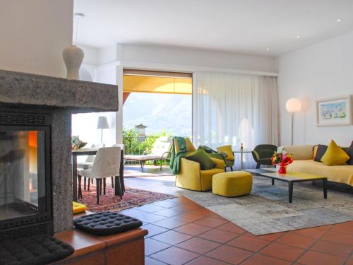  Apartment Condominio Les Hirondelles by Interhome in Orselina