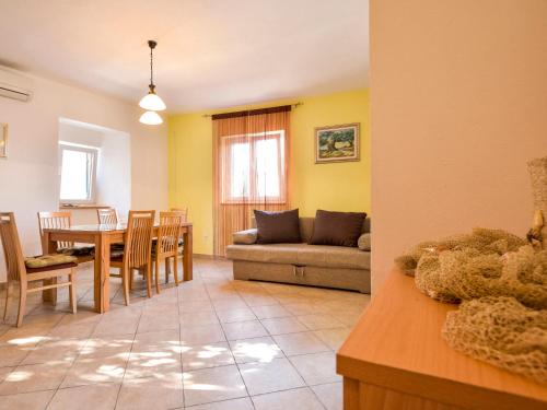  Apartment Angelina-1 by Interhome, Pension in Karlobag bei Baške Oštarije