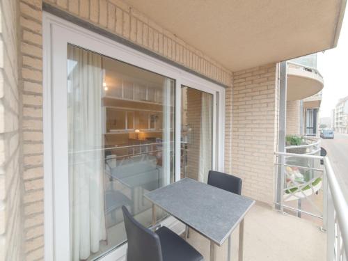  Apartment Residentie Duinenbries-2 by Interhome in Bredene