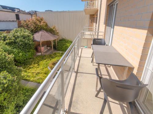  Apartment Residentie Duinenbries-2 by Interhome in Bredene