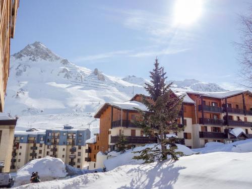 Apartment Les Grandes Balmes I Et Ii - Le Lac-10 By Interhome - Val-d'Isère