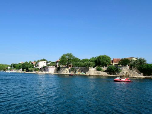 Holiday Home Ana-2 by Interhome in 奧布羅瓦茨