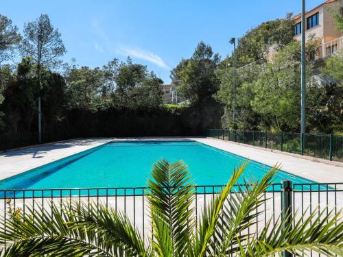 Apartment Résidence Les Jardins d'Azur-5 by Interhome