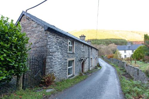 Country Cottage In The Dyfi Valley