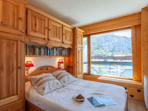 Apartment Le Bec Rouge - Le Lac-7 by Interhome in Tignes