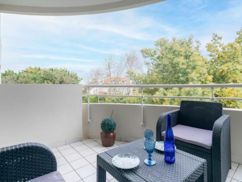 Studio Les Terrasses du Golf by Interhome photo 4