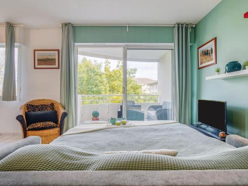 Studio Les Terrasses du Golf by Interhome photo 3