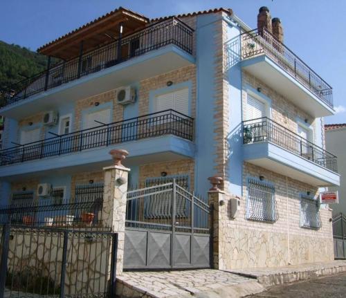 Kristallia Rooms - Κάτω Σαλμένικο