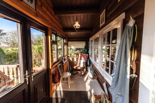 Spacious 3 Bed Log Cabin in Snowdonia Mountains in Trawsfynydd