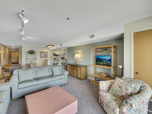 111 Edgewater Inn in Charlevoix, USA