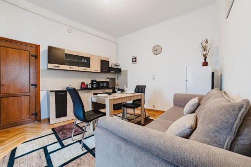 Old City Lux - image 8