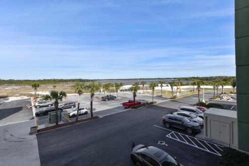 Pinnacle Port B3-306 by Book That Condo - image 2