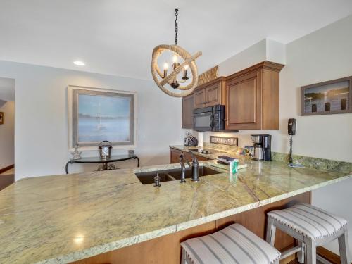 224 Edgewater Inn in Charlevoix, USA