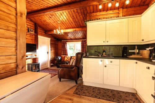 Log Cabin in Picturesque Snowdonia - Hosted by Seren Property