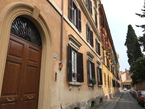 Al Colosseo 226, Рим