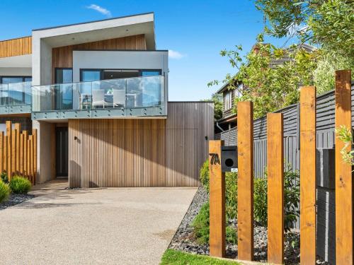 LAGUNA VILLA Mornington