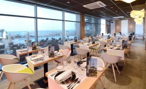 Restoran, Medplaya Hotel Riviera - Adults Recommended in Benalmadena Town Center