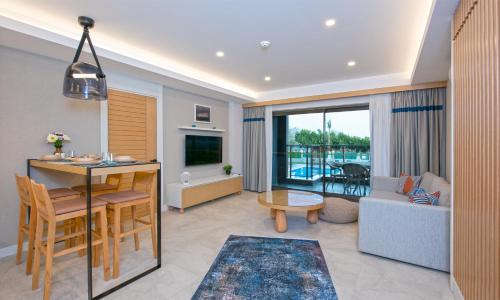 A Suite Side, Side
