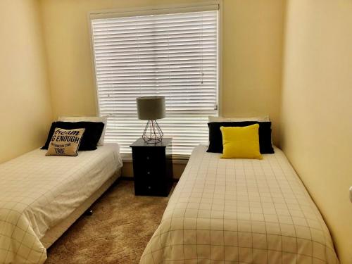 INLET RETREAT WIFI Inc PET FRIENDLY OUTSIDE