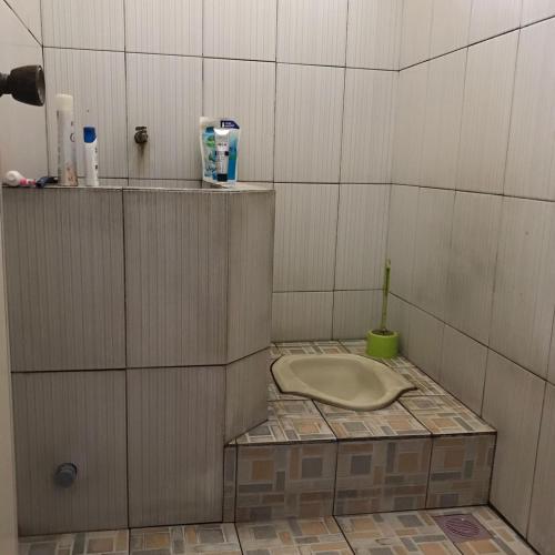 Pak Tri Kost Near Gor Untung Suropati ( Male Only)