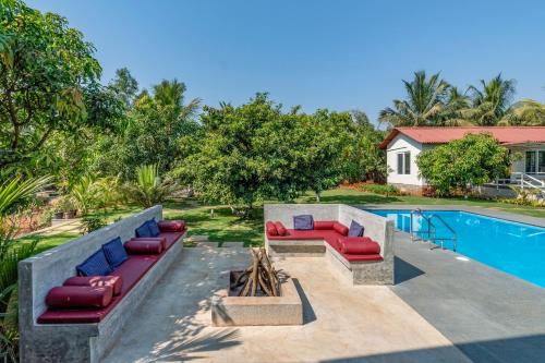 SaffronStays Casa Manga, Karjat - pet-friendly pool villa near ND's Film World and Saltt