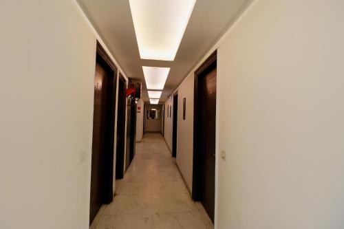 FabHotel Baba Residency