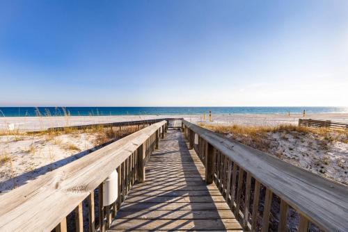 Spacious Seaside Beach and Racquet 3706 with Pool and Luxury Amenities