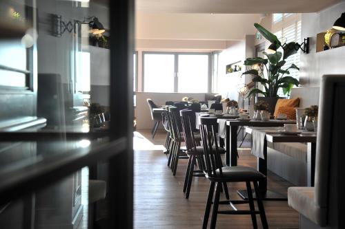 Hotel Am Berghang - image 13