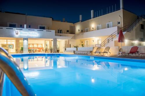 Hiona Holiday Hotel - image 5
