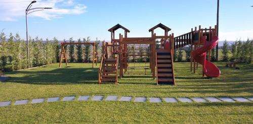 Playground, Hotel Mirror in Petrovec