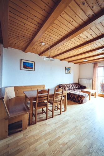 One-Bedroom Apartment with Balcony