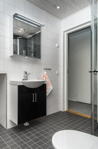 Strandby Villas Käringsund - image 11