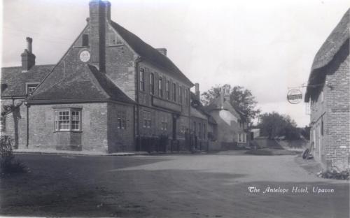 The Antelope at Upavon