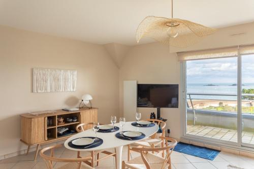 HEOL - appartement 2 chambres - vue mer et parking, Dinard (Foto 8)