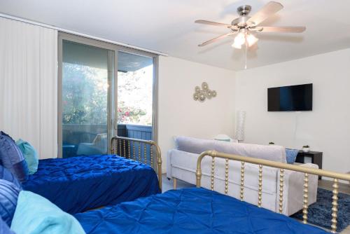 Sunny Studio 9 mins Walk to Del Mar Shores Beach