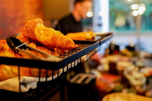 Bhotels - image 13