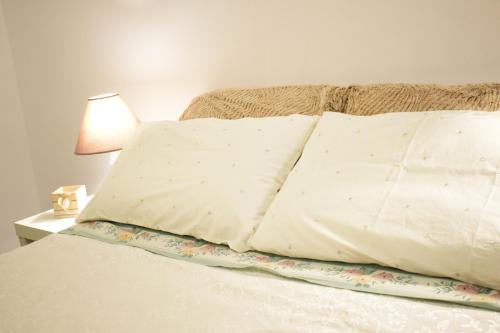 Mary's Apt 2bedrooms in Allou Fun Park West Athens by MK