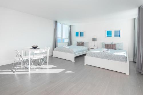 Girasole Rentals Suites Room Type - Deluxe Queen Suite