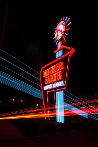 . Mother Earth Motor Lodge