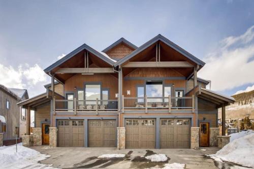 Spacious 3 Bedroom Townhome In River Run Village Within Walking Distance To Gondola And Restaurants image
