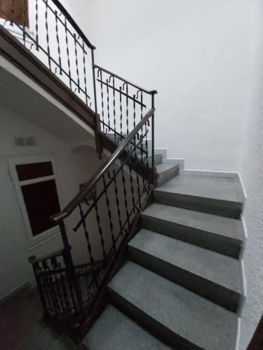Hostal Porta De Núria - image 8
