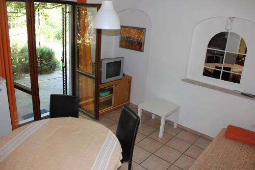 2 bedrooms, 3 beds