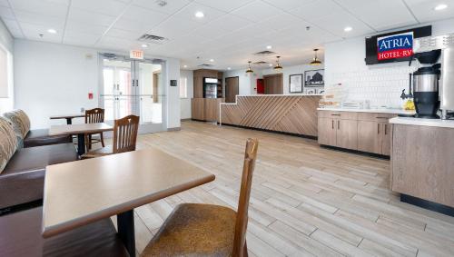 Ételek és italok, Atria Hotel and RV McGregor in McGregor (TX)