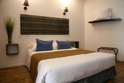 HOTEL 3 etoiles NN "LOU CIGALOUN" in Saint-Antonin-du-Var