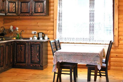 مطبخ, Вілла Олекси in Skhidnytsya