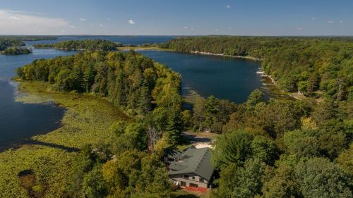 Whitefish Lake Home with Heated Indoor Pool